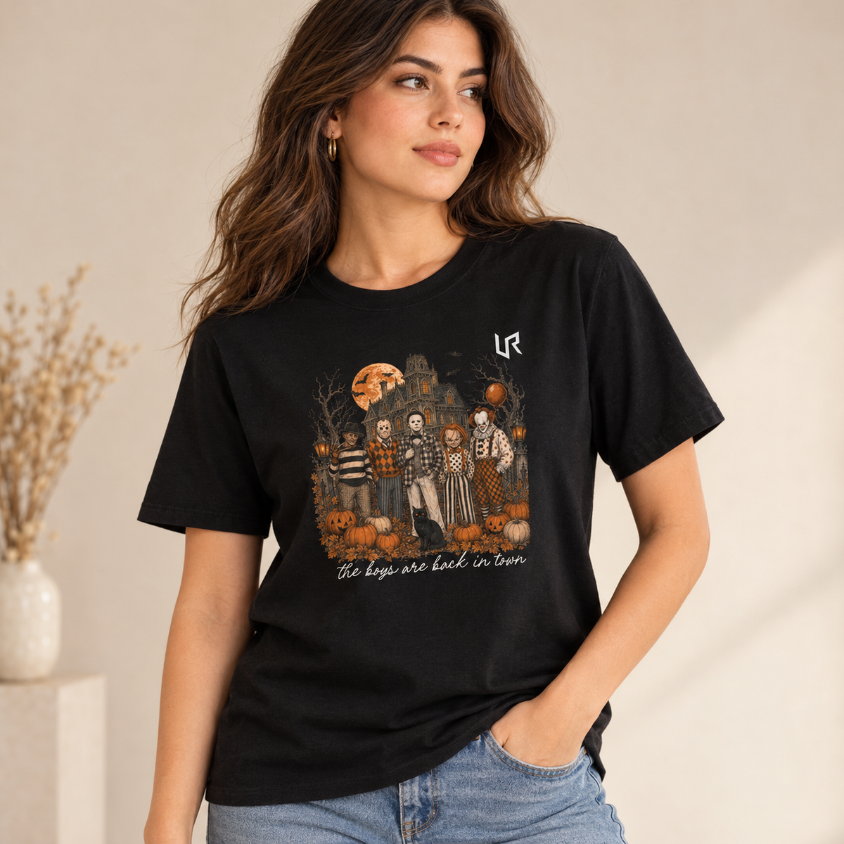 URWES 🎃 Vintage Halloween Graphic T-Shirt – Haunted House & Spooky Characters