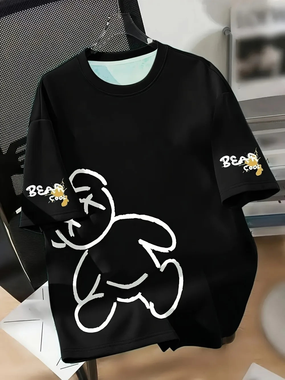 Men's Cartoon Bear Print T-Shirt – Breathable & Lightweight