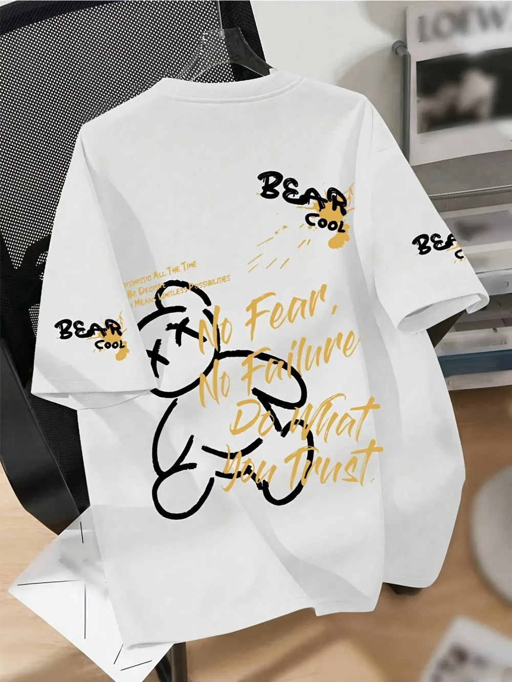 Men's Cartoon Bear Print T-Shirt – Breathable & Lightweight