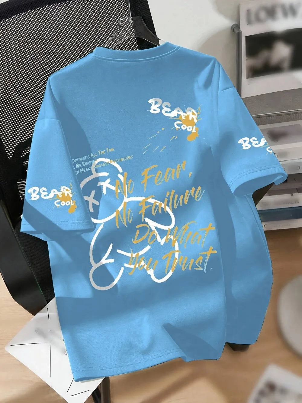 Men's Cartoon Bear Print T-Shirt – Breathable & Lightweight